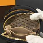 Louis Vuitton Mini Boite Chapeau Handbag M68276 Apricot
